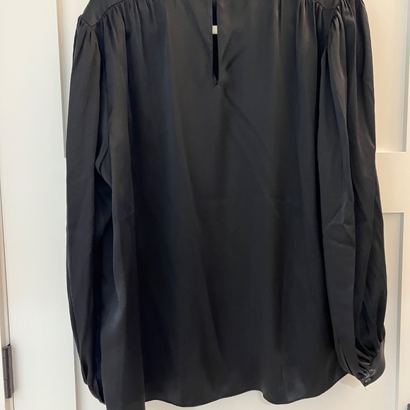 Frame Silk Shirred Mock Neck Blouse - Blk- Size L - Picture 5 of 13